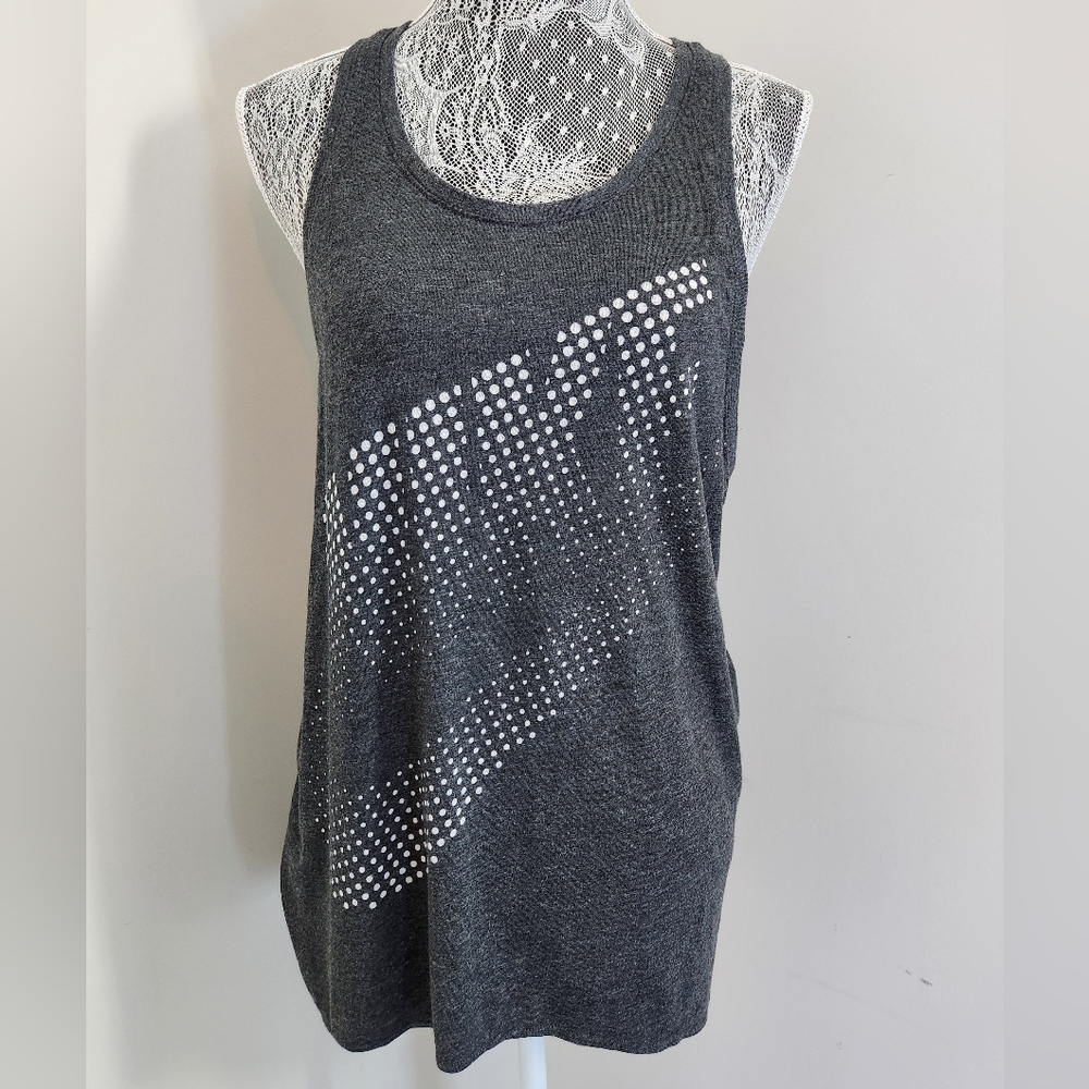 Nike Tank Top - Picture 3 of 9